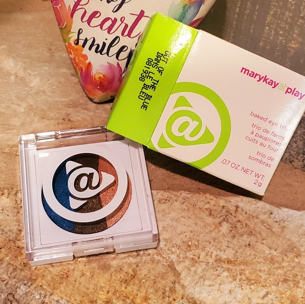 *NEW* Mary Kay Baked Eye Trio Shadow